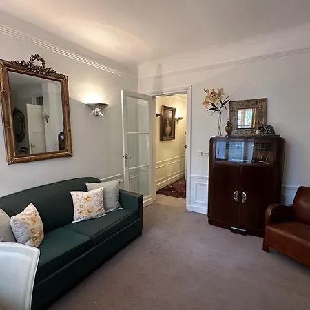 Luxury And Cosy In Paris, 16e Arrondissement Париж